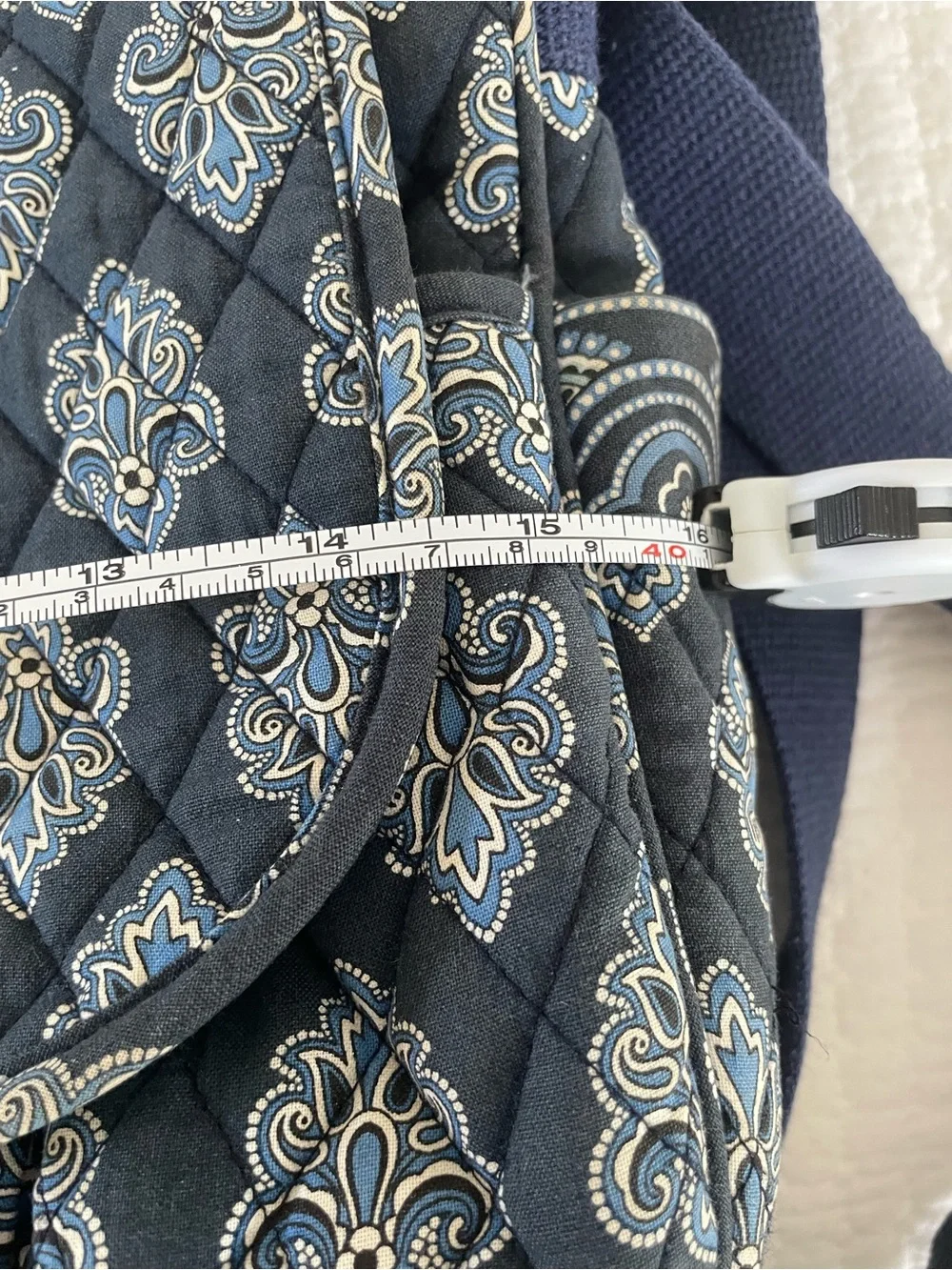 Vera Bradley Quilted Navy Paisley-Accent Messenger Computer Laptop Bag.